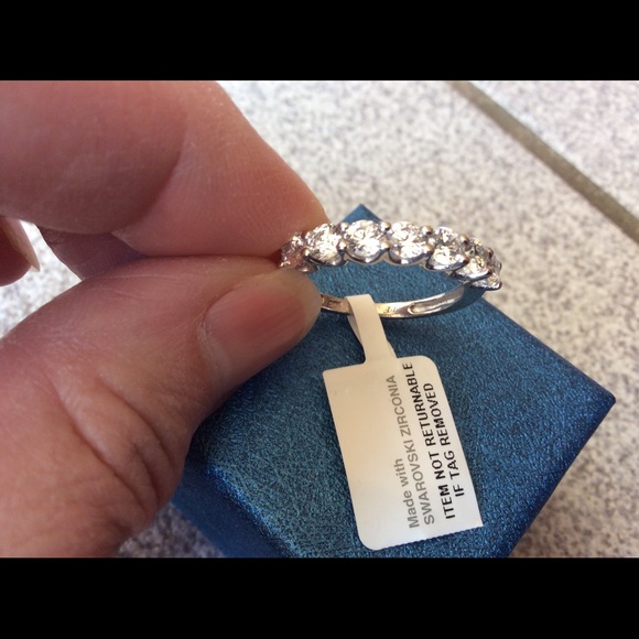 Swarovski Zirconia Platinum overlay Sterling Ring - Picture 5 of 5