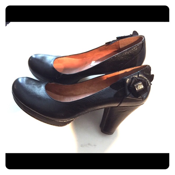 NAYA PUMPS