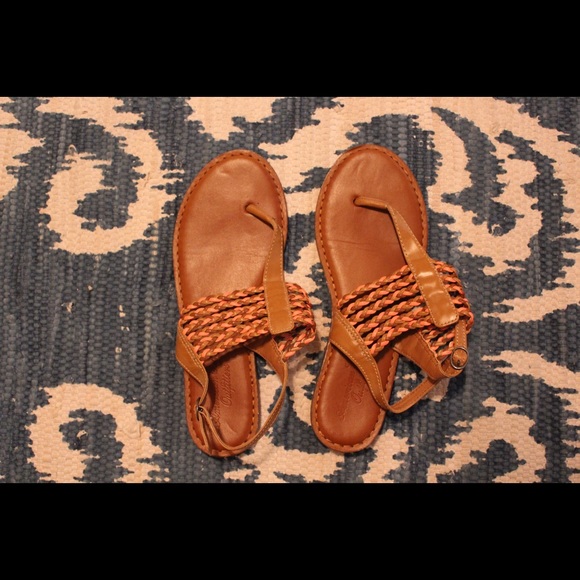 Size 10 American Eagle Sandals
