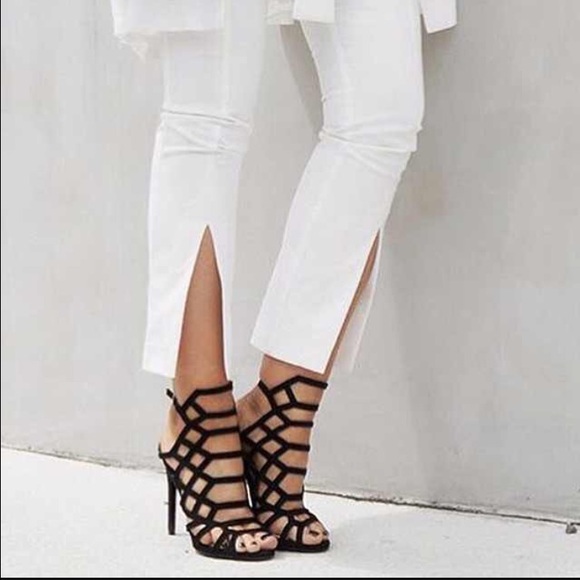 Slithur (look alike) heels