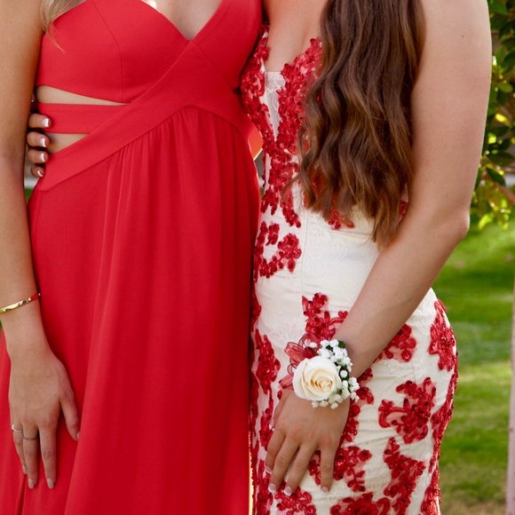 Beautiful red prom dress with a train! - Picture 7 of 7