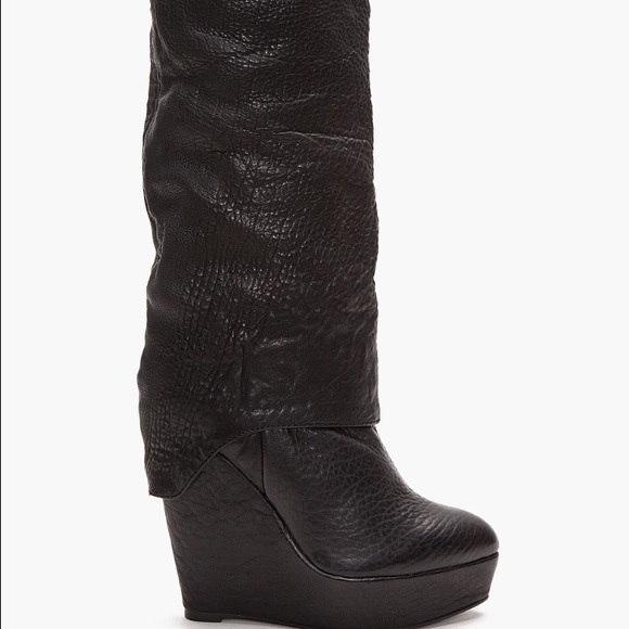Knee high boots! Gorgeous!