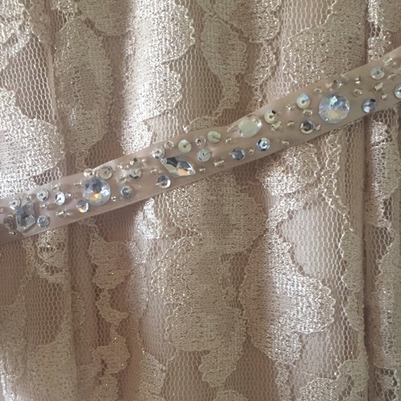 Offers Welcome! Lace Gown - Picture 2 of 3