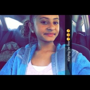 Meet your Posher, Ashlayia