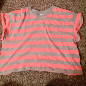 Baggy hot pink and gray striped crop top tee