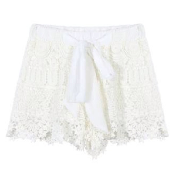 Off White Crochet Shorts - Picture 8 of 8