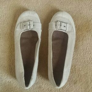 Aerosole beige suede flats