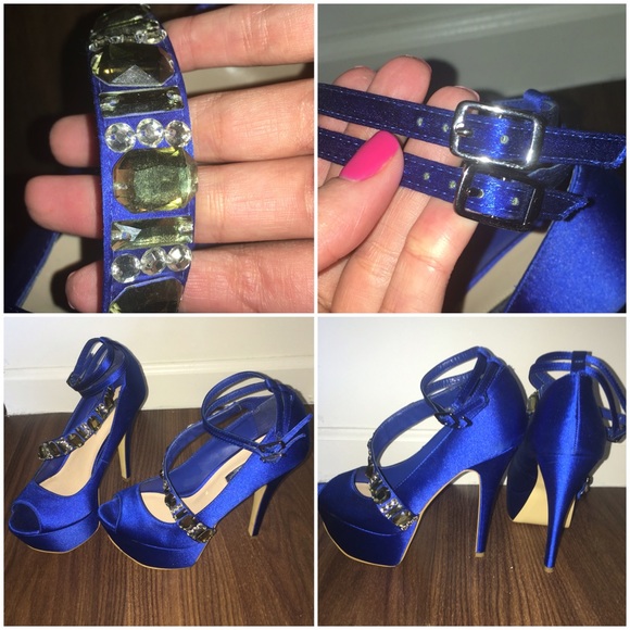 đź’ŽHalston Heelsđź’™ - Picture 6 of 6