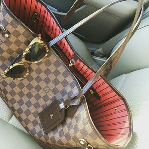 Louis Vuitton Neverfull Purse handbag tote satchel