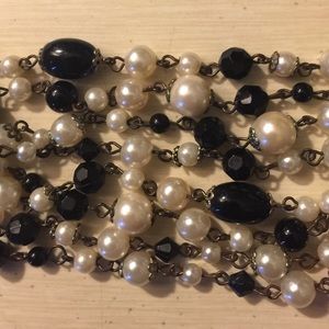 Black and white pearled chained necklace