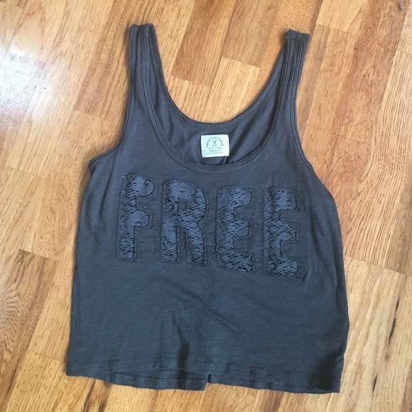 Women's American Eagle cropped tank top.
