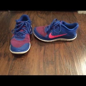 Nike size 7 women's