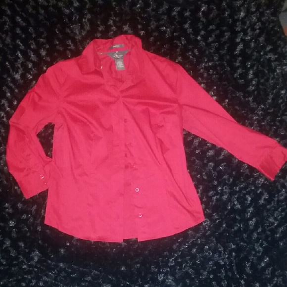Van Heusen, red button up