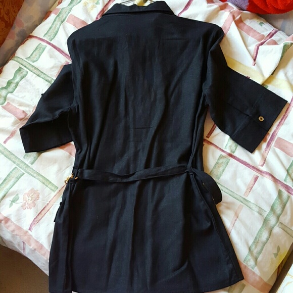 Black button down shirt with pockets - Picture 2 of 2