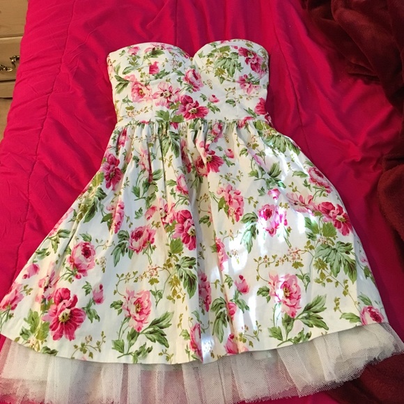 strapless flower dress