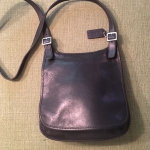 Beautiful black leather vintage coach bag