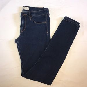 Dark washed jeans size 6 long!