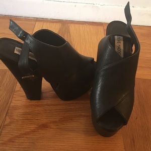 Steve Madden galleria heel in black leather