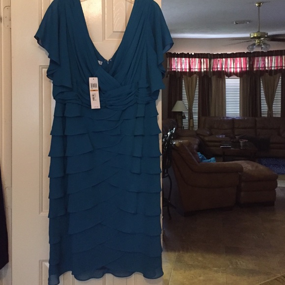 Plus size- Cocktail/ Evening dress