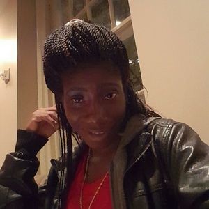 Meet your Posher, Latasha