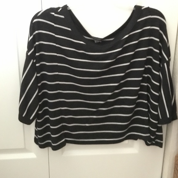 Black and white striped crop top flowy gray
