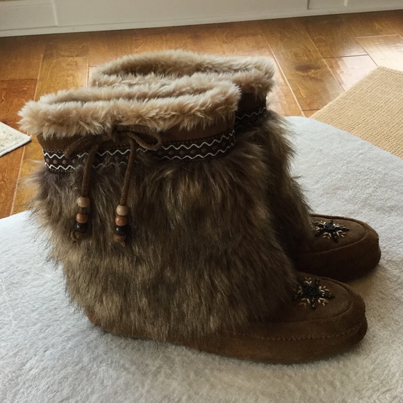 Moccasin style boots