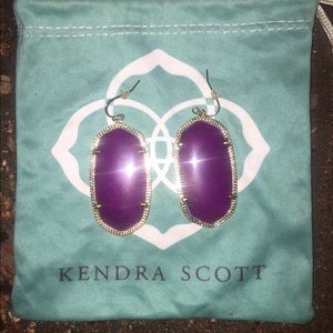 Danielle earring in Purple Jade