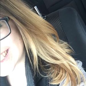 Meet your Posher, Adrianna