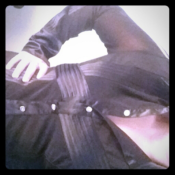 Classy black button up - Picture 1 of 3