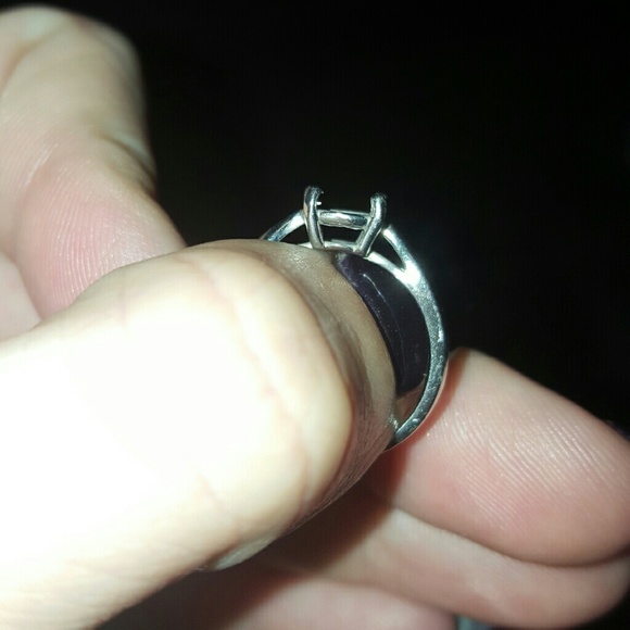 **SOLD** 14k Wht Gold Semi-Mount Solitaire Setting - Picture 3 of 4