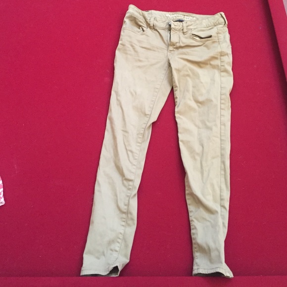 Super stretch American eagle khaki pants