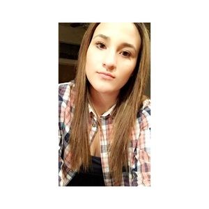 Meet your Posher, Melissa