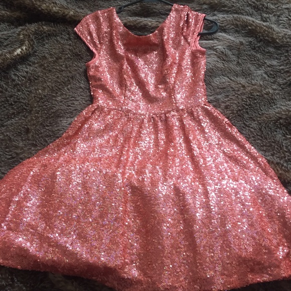 Beautiful, eye catching prom/homecoming dress