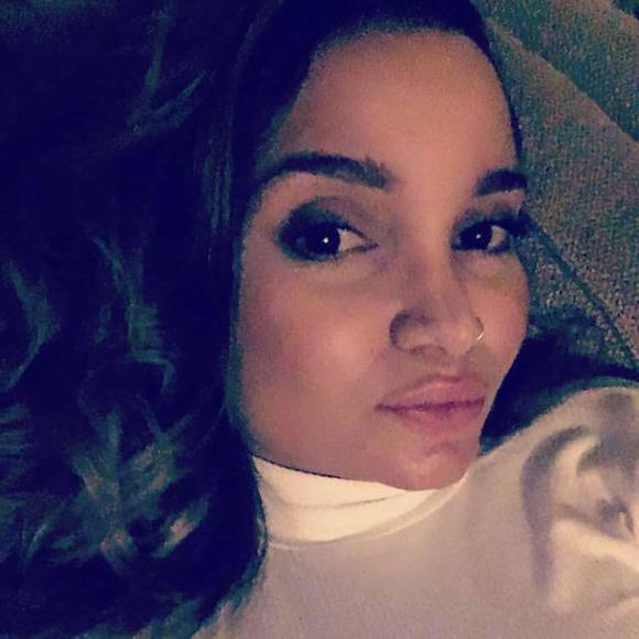 Meet your Posher, Connie