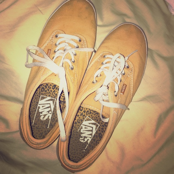 💕SALE💕Yellow / Orange Vans