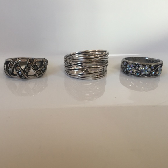 SALE!! Lia Sophia ring bundle size 11