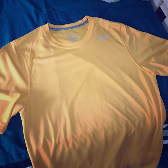 Nike Tops - Nike dri fit shirt