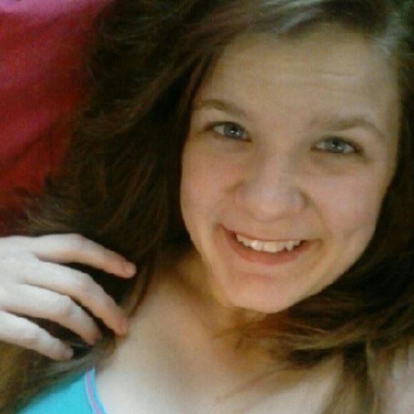 Meet your Posher, Brandi - Picture 1 of 1