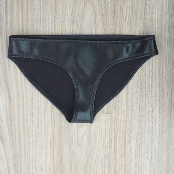 triangl black bottoms