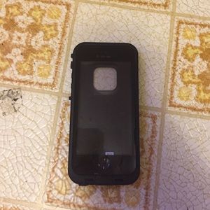 Black life proof case for iPhone 5/5s