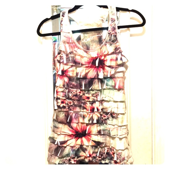 Flower patterned tank top