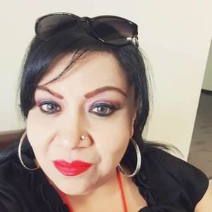 Meet your Posher, Leticia