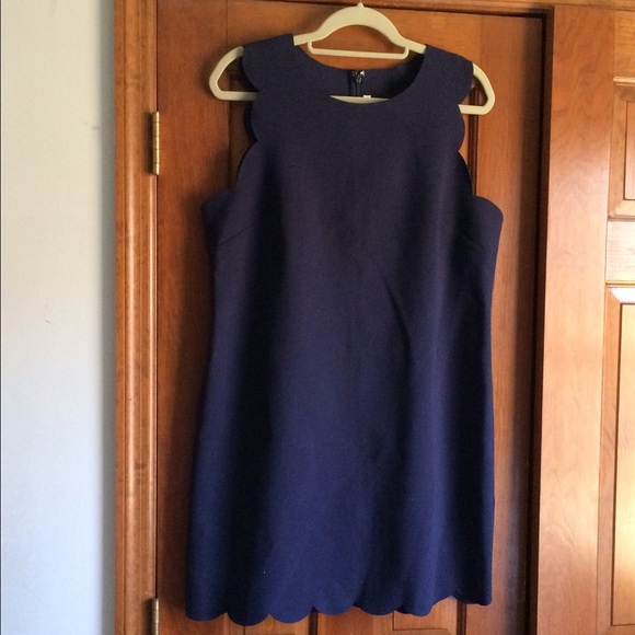 J Crew Scalloped Dress in Navy 🎀