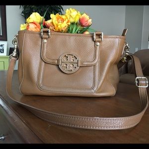 Tory Burch Amanda Satchel Tan Bucket Purse