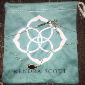 Kendra Scott arrow necklace