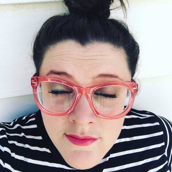 Meet your Posher, Cathleen - Picture 1 of 1