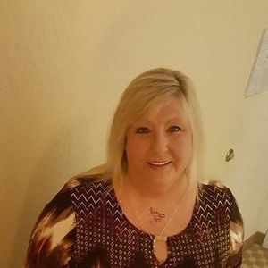 Meet your Posher, Becky