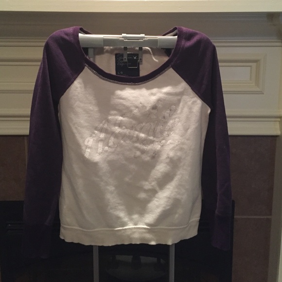 Large purple and cream American Eagle sweat shirt