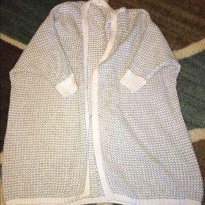 Size m Aeropostale short sleeve sweater