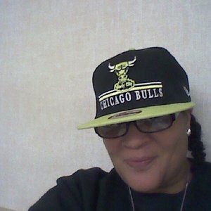 Meet your Posher, Lenaoneinamillion